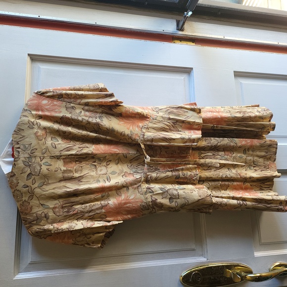 Beautiful Two Piece Spring Dress - Picture 3 of 7